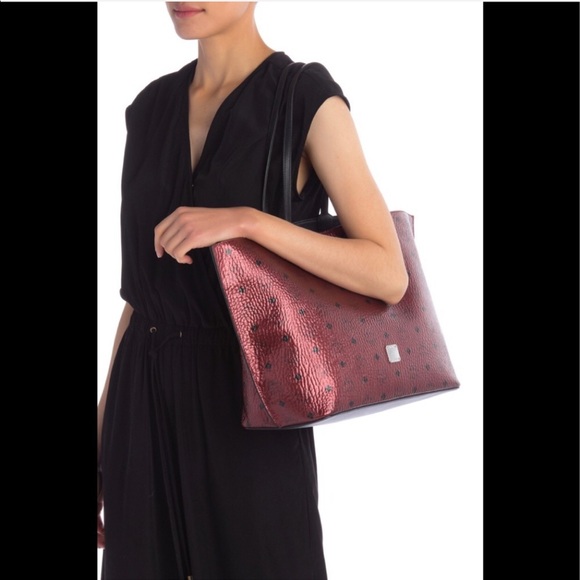 NWT MCM Medium Visetos Leather Shopper- Authentic - Picture 2 of 8